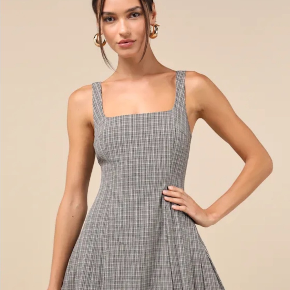 Lulu's Gray Plaid Square-Neck Midi Dress